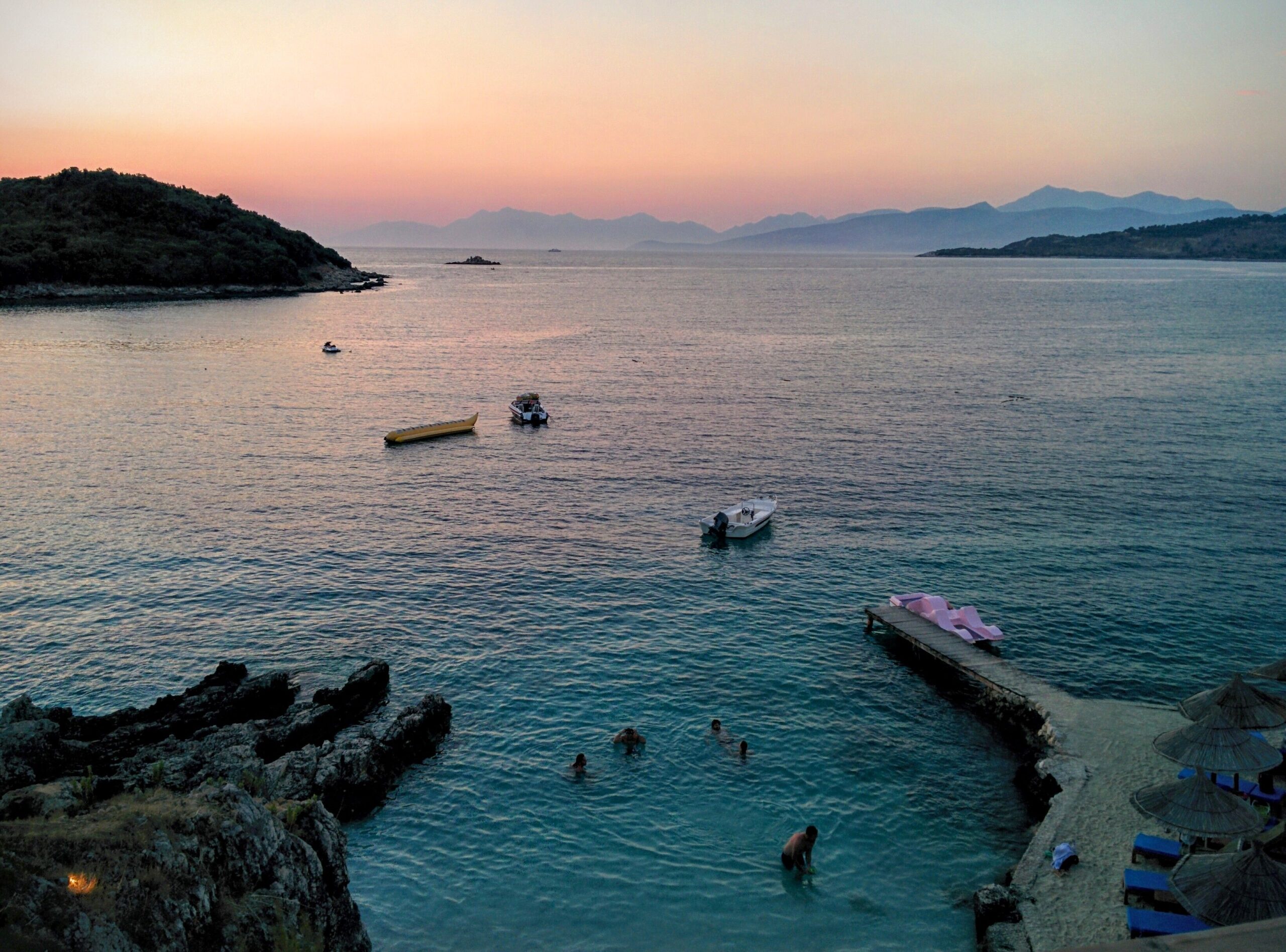 Η «Καραϊβική της Ευρώπης» είναι δίπλα μας – Και το καλοκαίρι εκεί κρατά μέχρι τον Οκτώβριο